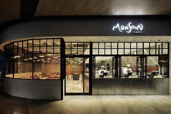 Monsoon Cafe さいたま新都心店 アジア / タイ / ダイニング / カフェの内装・外観画像