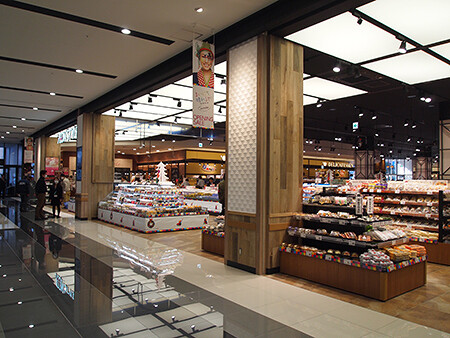 イオン岡山 スーパーマーケットの内装・外観画像
