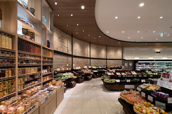 アマノパークス甲府バイパス店 グレードアップされた、地域の食文化の提案型スーパーの内装・外観画像