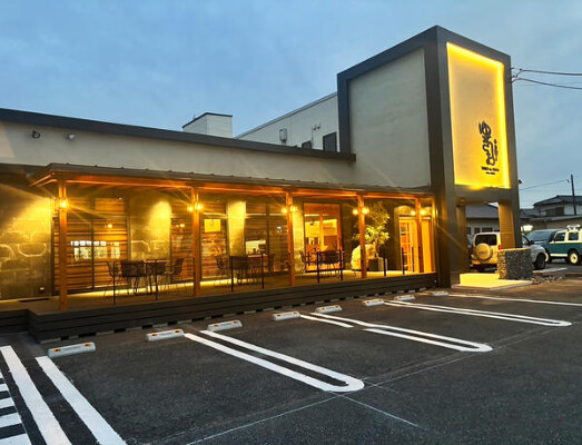 飯酒場　ゆきとしお 創作ダイニングバルの内装・外観画像