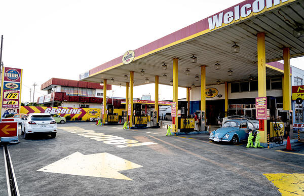 ミネガソリンショッパーズ ガソリンスタンドの内装・外観画像