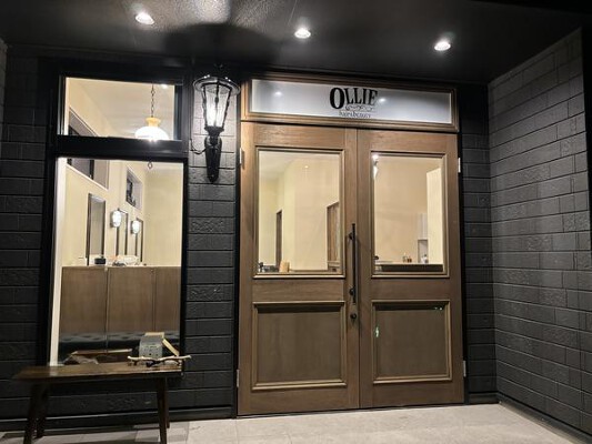 BARBERSHOP　OLLIE 美容院の内装・外観画像