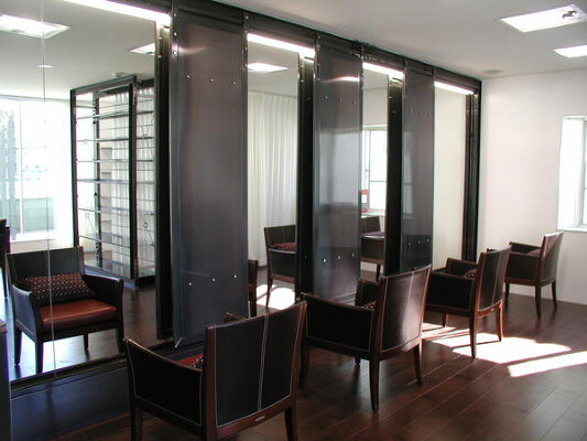 natural beauty salon　genuine 美容　サロンの内装・外観画像