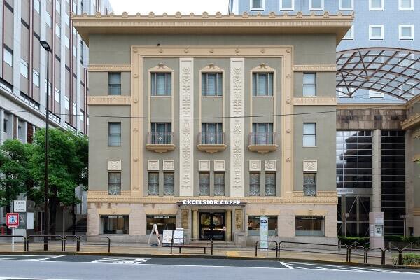 EXCELSIOR CAFFEお茶の水日本大学店 カフェ・パン屋・ケーキ屋の内装・外観画像