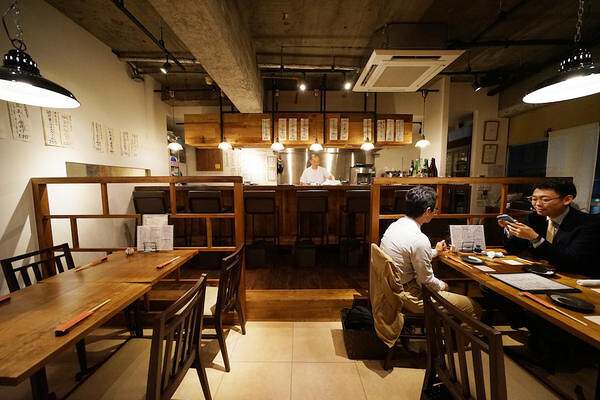みかん 日本酒と魚料理の内装・外観画像