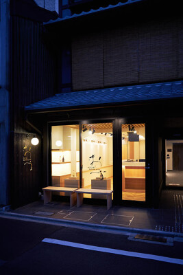 OZU maison de sake plus cafe CAFE+日本酒BARの内装・外観画像