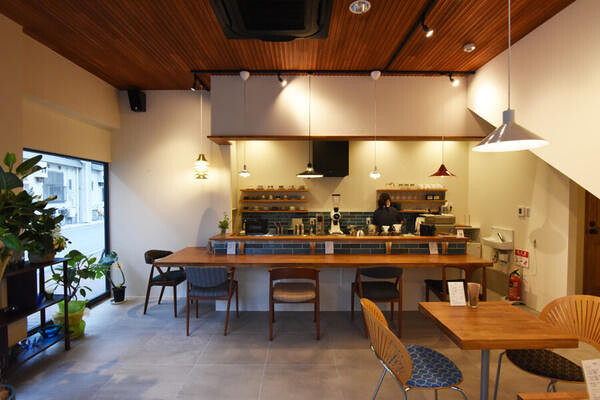 喫茶ヤーカルフ カフェ・パン屋・ケーキ屋の内装・外観画像