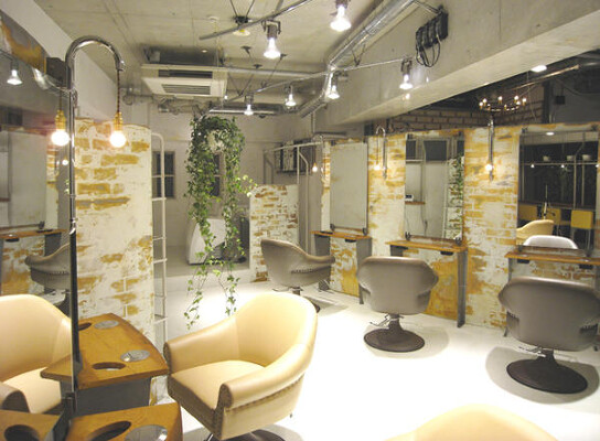Hair Salon Bulb c.s.r. 美容室の内装・外観画像