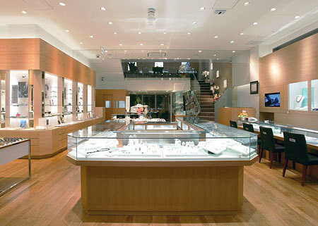 コロナ堂 宝石、時計、メガネの内装・外観画像