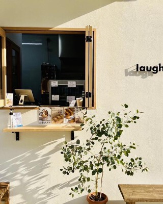 さつまいも専門店laugh カフェ・パン屋・ケーキ屋の内装・外観画像