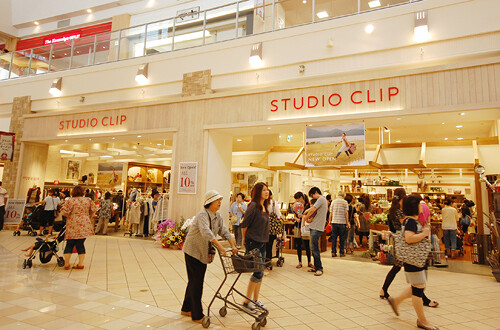 STUDIO CLIP　イオンモール大垣店　 アパレルショップの内装・外観画像