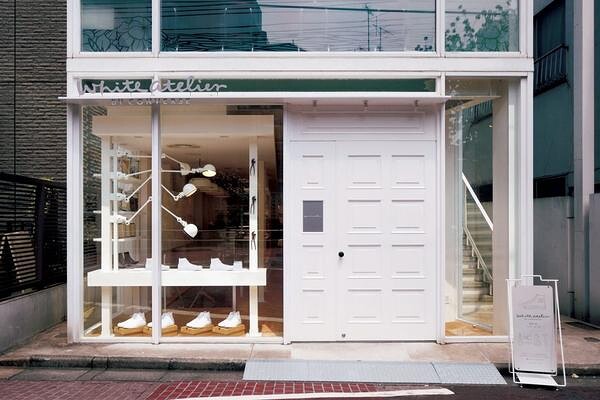 White atelier BY CONVERSE HARAJUKU ショップの内装・外観画像