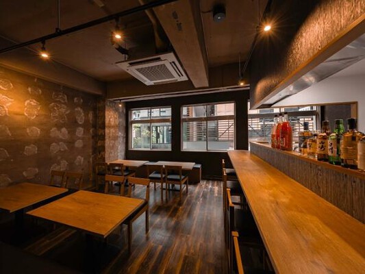 呑んしらふ 牛タンとハイボール居酒屋の内装・外観画像