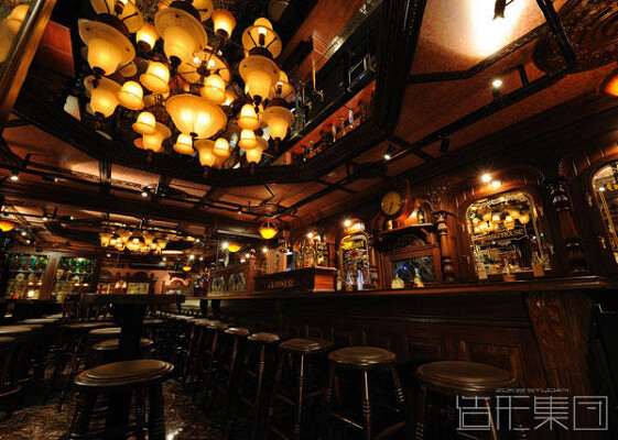 BLACK BEERS（東京） BEER HOUSEの内装・外観画像