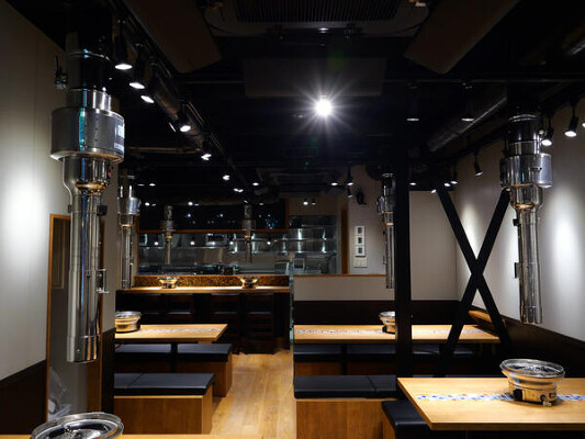 生ホルモンいただき 焼肉店の内装・外観画像