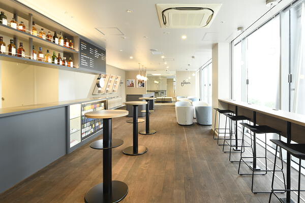 PloomShop東京駅グランルーフ店 カフェ・喫煙所・ショップの内装・外観画像