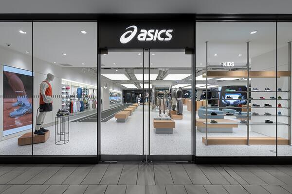 ASICS GRAND FRONT OSAKA  アパレルの内装・外観画像