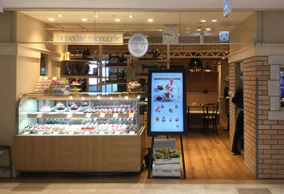 ラ・プティ・メルスリー　エスパル仙台店 カフェ・パン屋・ケーキ屋の内装・外観画像