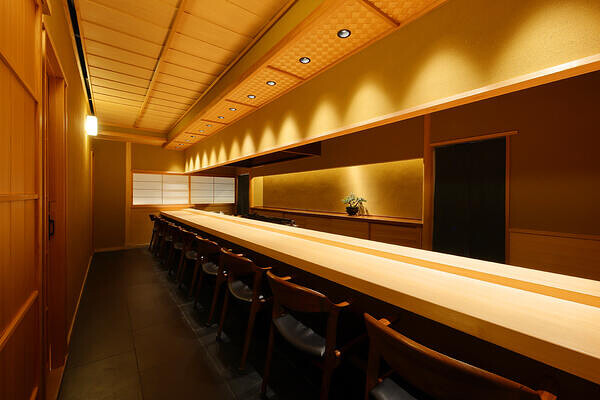 鳥囃子 焼鳥店の内装・外観画像