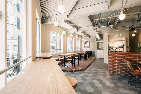 Standard Café & Gallery堀江あみだ池公園店