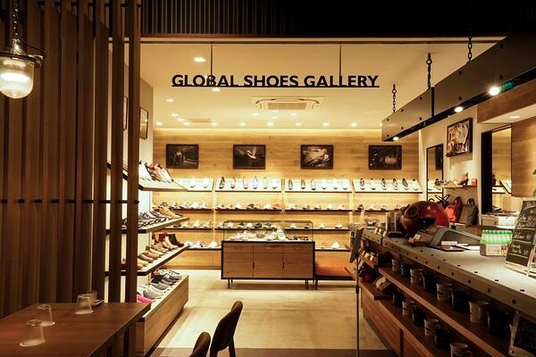 GLOBAL SHOES GALLERY & VULCA CAFE