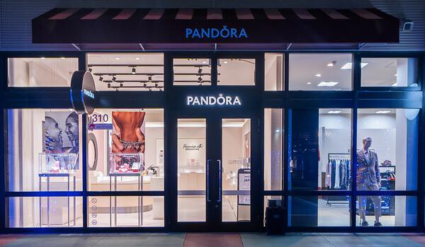 Pandora あしびなーアウトレットモール店