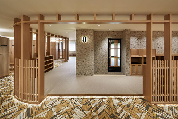 Taiheiyo Club YACHIYO  Mens Locker & Bath-room