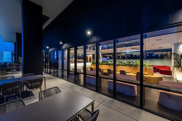 C-ups Cafe & Sports Bar