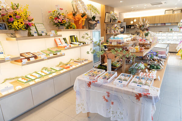 荒川屋製菓舗　商品陳列
