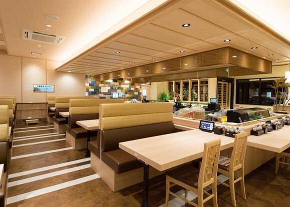回転寿司店「マルマン鮨」