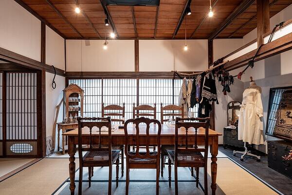 Teas & Tisanes gallery yuen