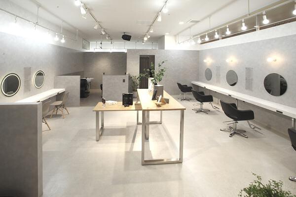 セブンカラーズ TSUTAYA BOOKSTORE 静岡