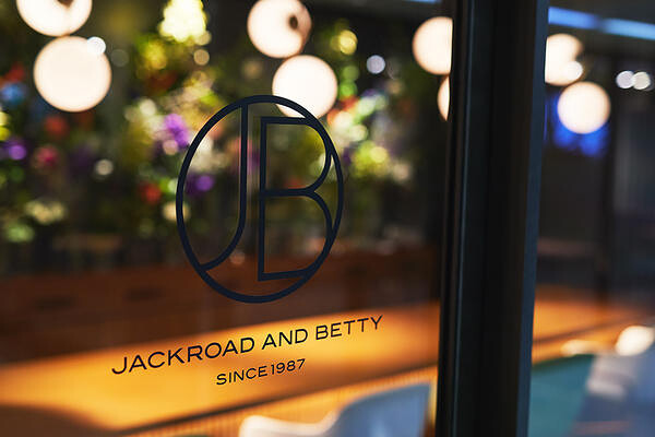 JACK ROAD AND BETTY (商談SPACE)