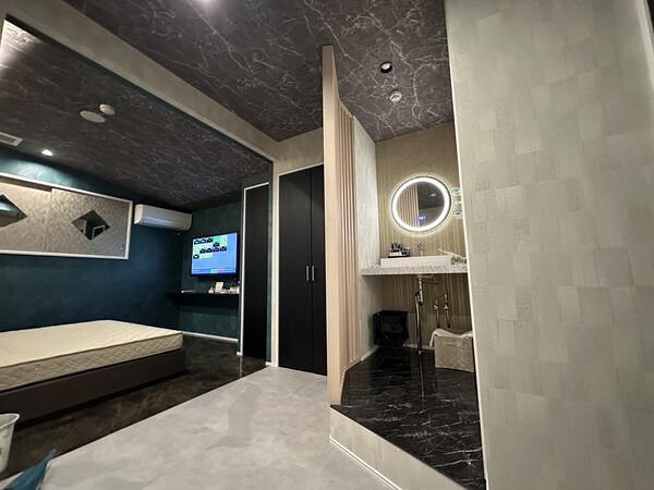 HOTEL'L'