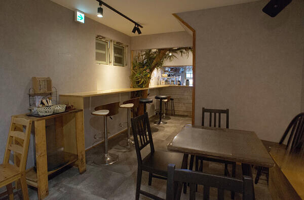 IZA江の島ゲストハウス（カフェラウンジ）