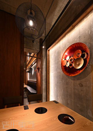 和牛すき焼きと牛骨ラーメン-康- (沖縄)