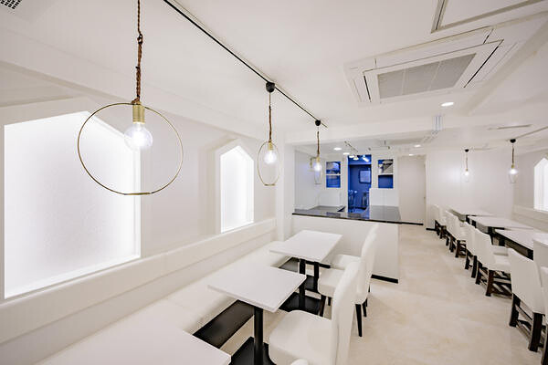 和SHAGHF CAFE