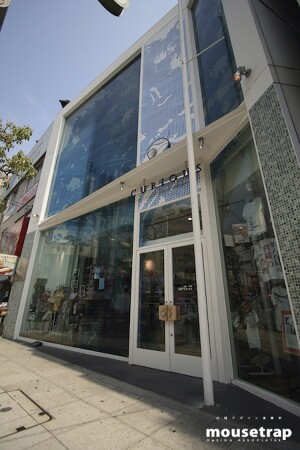 CURIOUS　大阪心斎橋