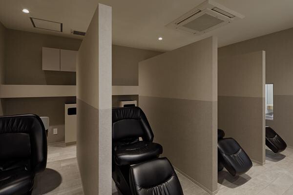 RrSALON KITA OKAZAKI
