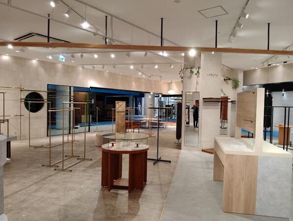 LARUTA/natural couture エミテラス所沢店