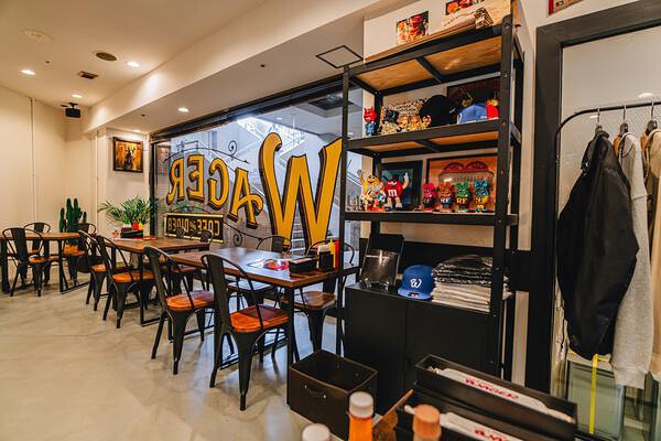 CAFE & DINER WAGER