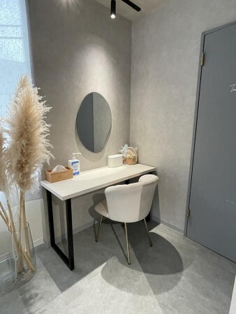 MANON  eyelash salon