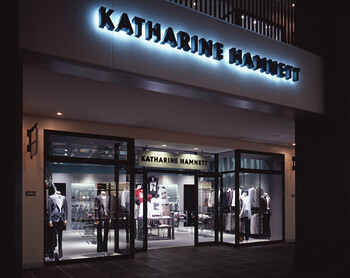 KATHARINE HAMNETT　三井アウトレットパーク仙台港店