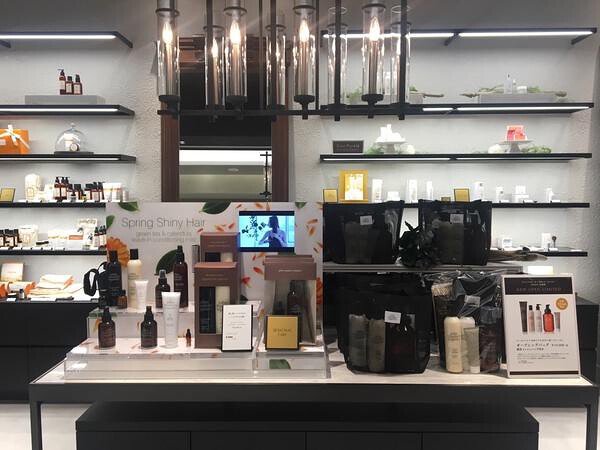 jhon masters organics select　GINZA SIX店