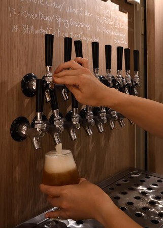Craft beer BAR ANT’N BEE　龍土町