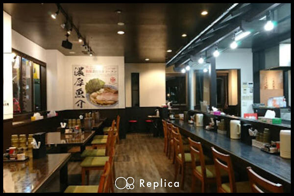 ロードサイドラーメン店