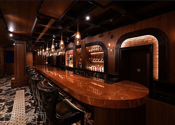 CUOMO LOUNGE BAR(インドネシア・ジャカルタ)