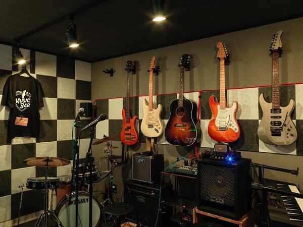 ミュージックバー