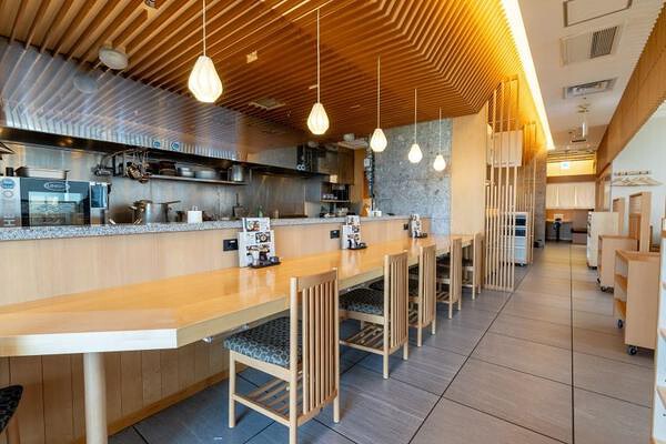 博多　華味鳥　　KITTE博多店