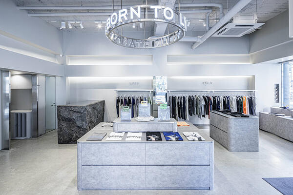 LÝFT Osaka Store